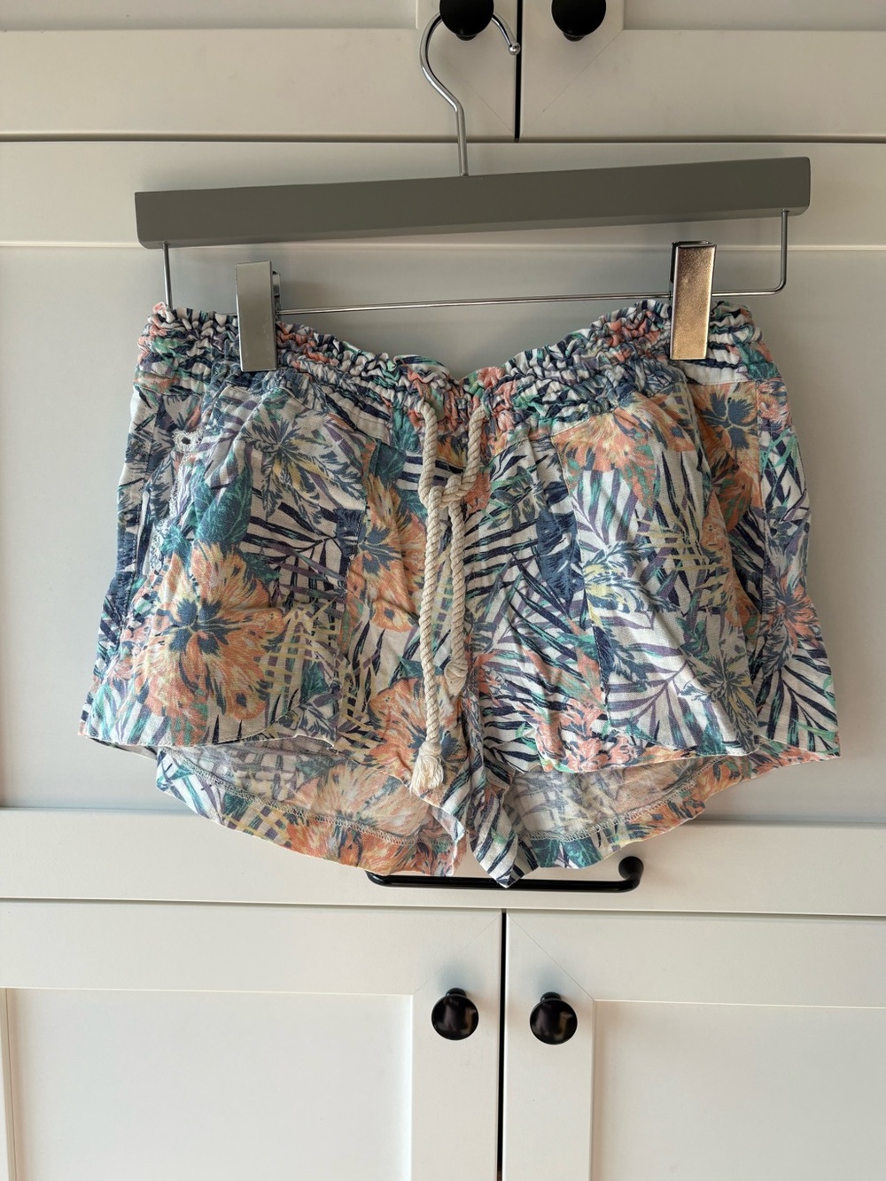 ROXY Tropical Floral Drawstring Women’s Shorts - Multicolor